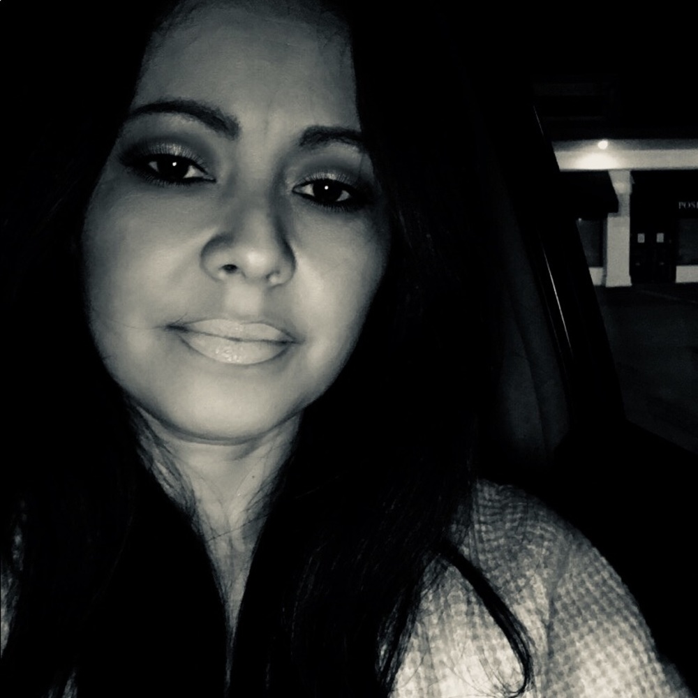 Meet your Posher, Evely